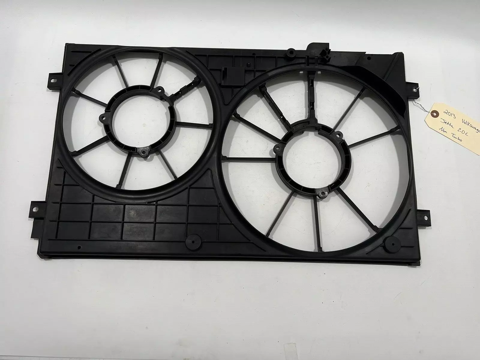 1K0121207BB - Radiator Fan Shroud - Image 2